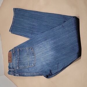 Lucky Brand Sofia Straight Leg Jeans. SIZE 6 / 28, Distressed, EUC